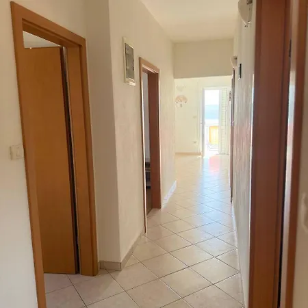 Stasja Appartamento Brseč