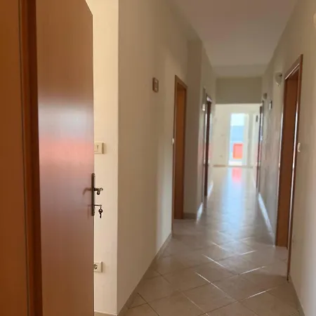 Apartment Stasja Brsec