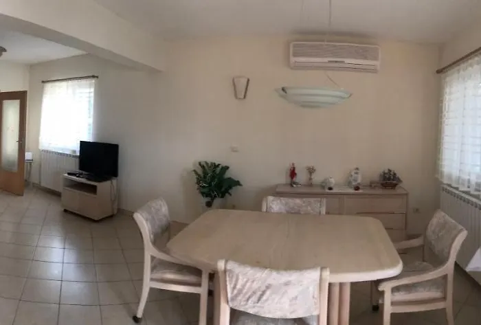 Stasja Apartman Brsec